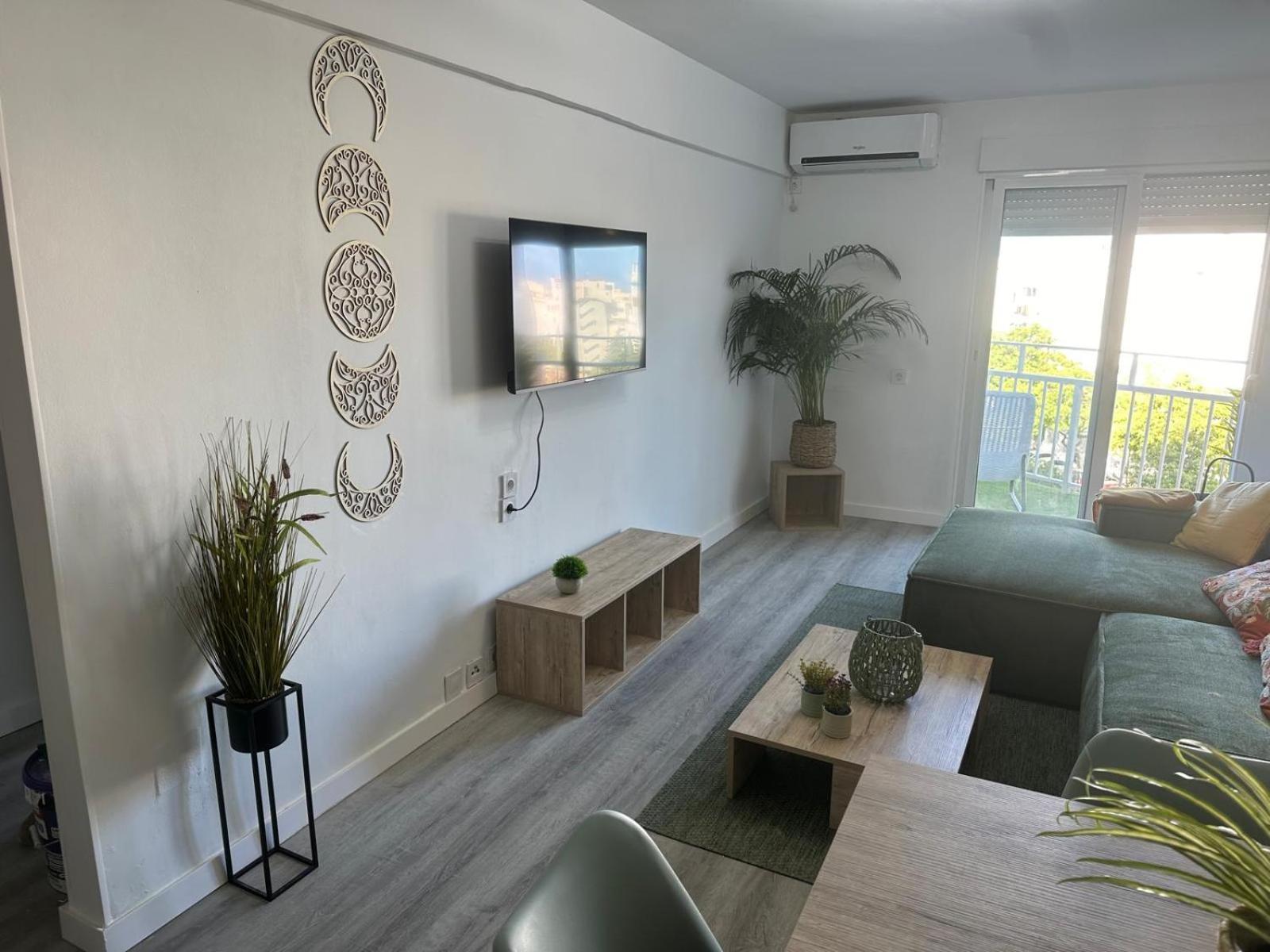 Acuario By Holiday Homes Malaga Benalmadena Exterior photo