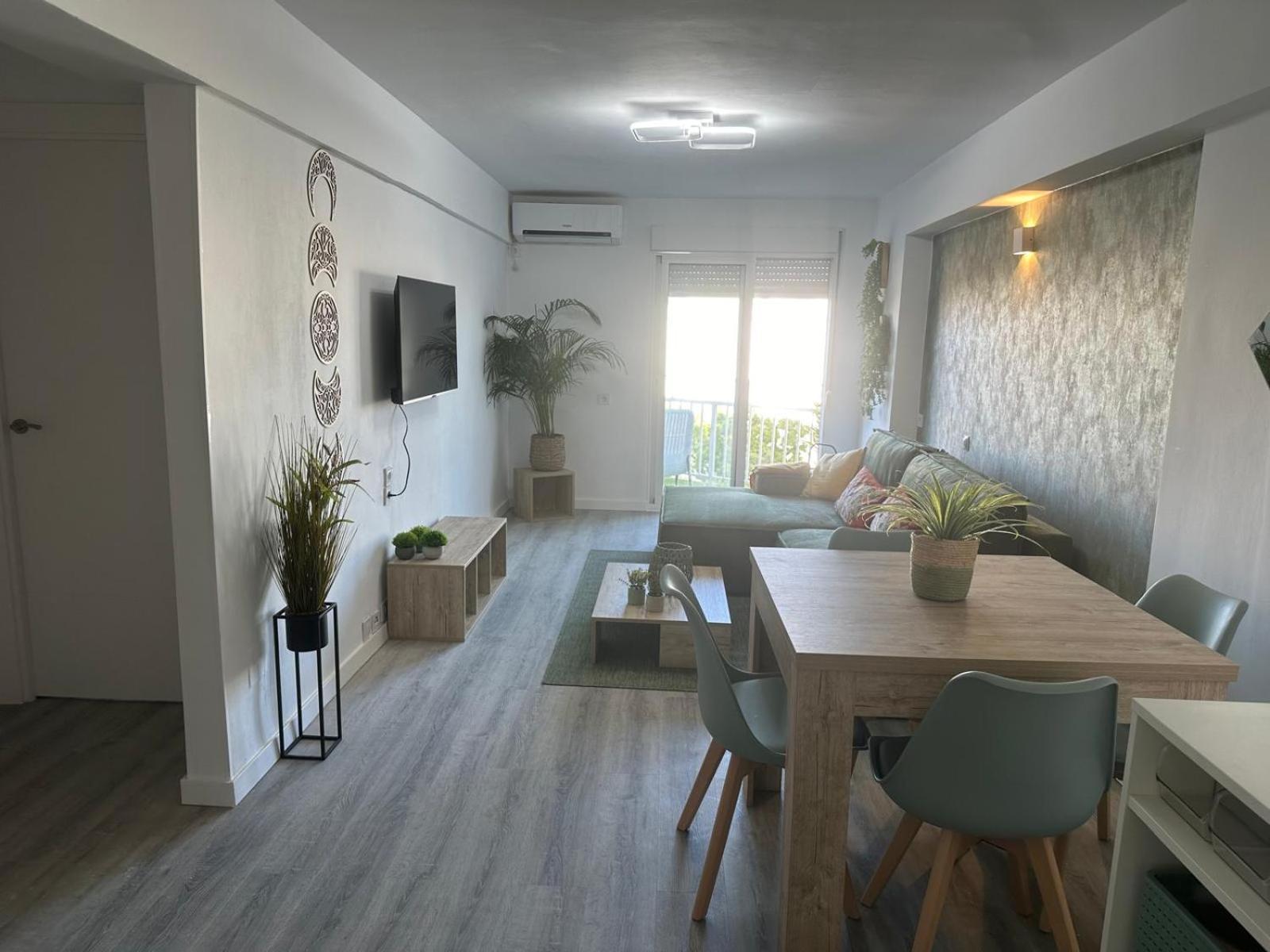 Acuario By Holiday Homes Malaga Benalmadena Exterior photo
